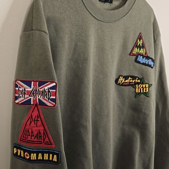 Vinyl Icons Def Leppard Patchwork Crewneck Long Sleeve Sweatshirt Medium - Picture 3 of 9